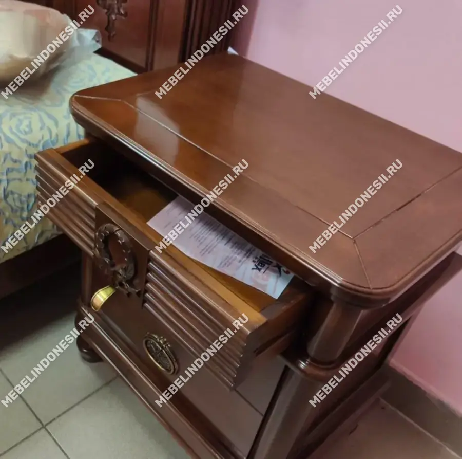 Тумба прикроватная "Мария Сильва" Орех MS905  купить в интернет магазине Мебель из массива. Звоните +7 495 961-63-63 Тумбы прикроватные из массива дерева