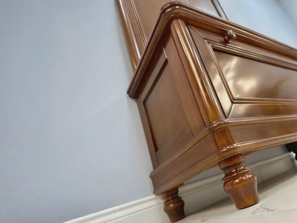 Банкетка для прихожей "Мария Сильва" Орех MS846  купить в интернет магазине Мебель из массива. Звоните +7 495 961-63-63 Банкетки из массива дерева