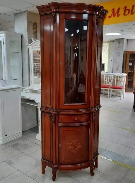 Витрина угловая "Фирензе" Орех 805  купить в интернет магазине Мебель из массива. Звоните +7 495 961-63-63 Витрины из массива дерева