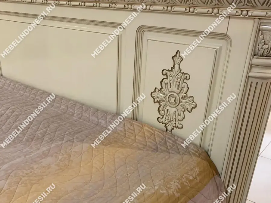 Кровать 160 "Венеция Люкс" Орех 362  купить в интернет магазине Мебель из массива. Звоните +7 495 961-63-63 Кровати из массива дерева